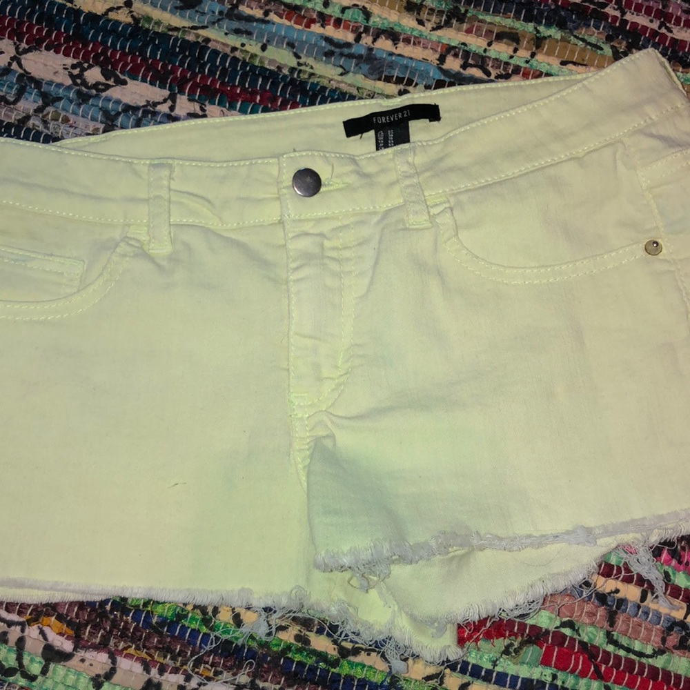 White distressed shorts
